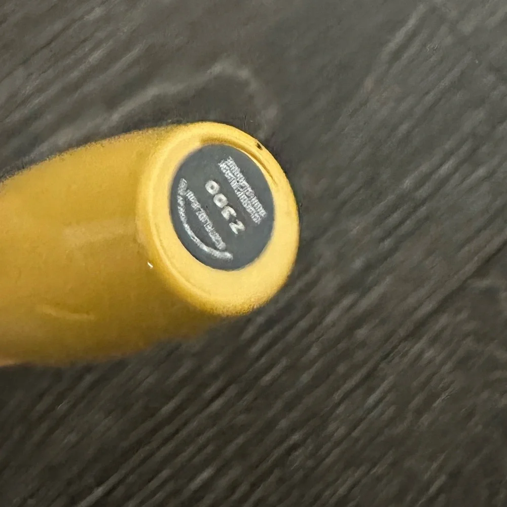 Nwt Maybelline Volum' Express The Colossal Mascara